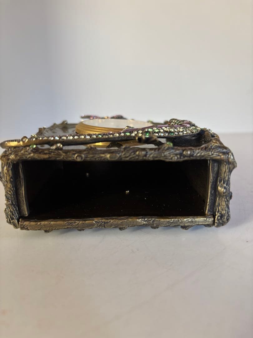 JAY STRONGWATER リザードと蝶の時計