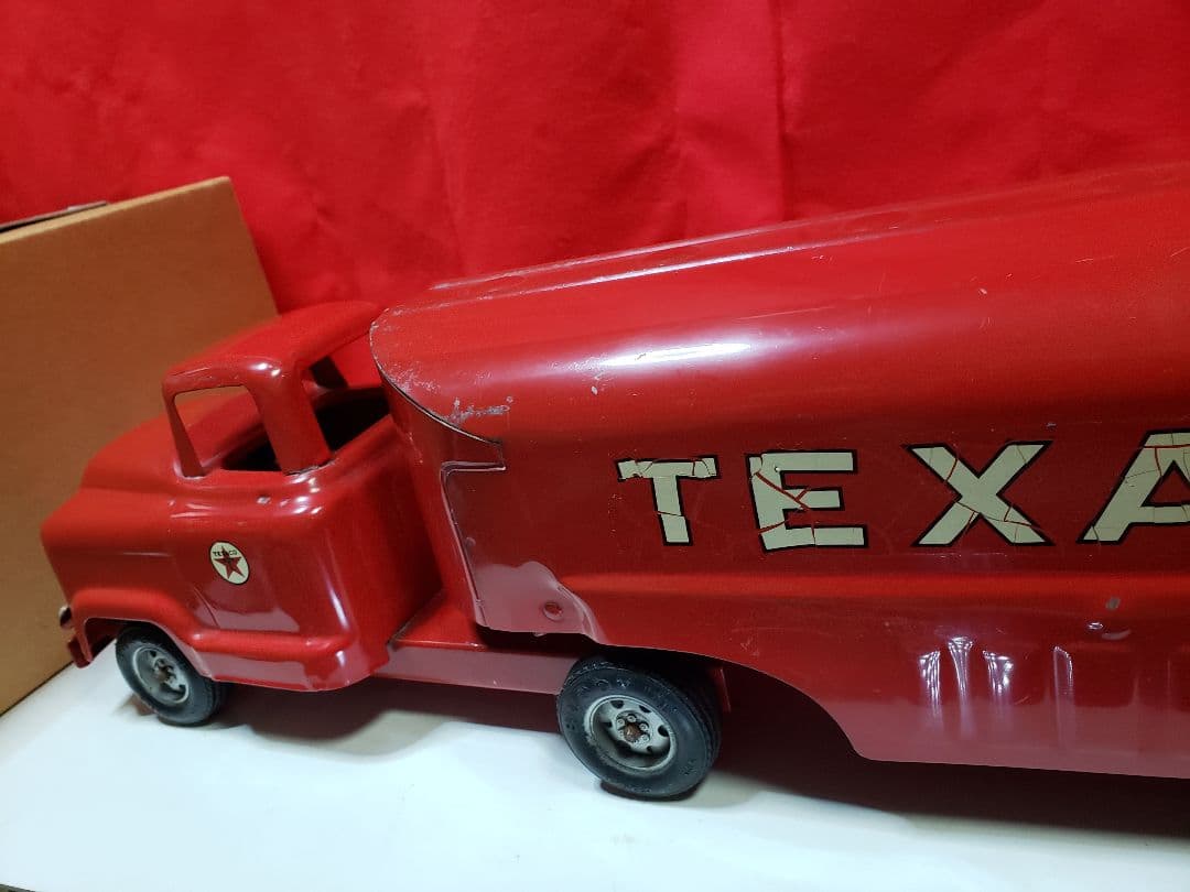 TEXACO 赤 タンクローリートラック　 全長６０cm！