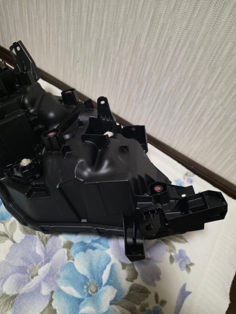 美品！　日産　セレナ　C28 左ヘッドライト