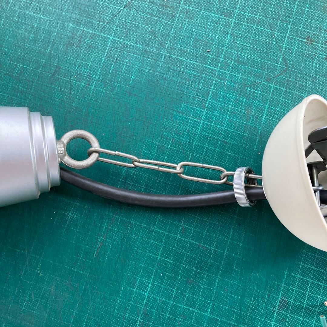 ナショナル 銀色 アルミシェードのペンダントライト チェーン吊り HID照明