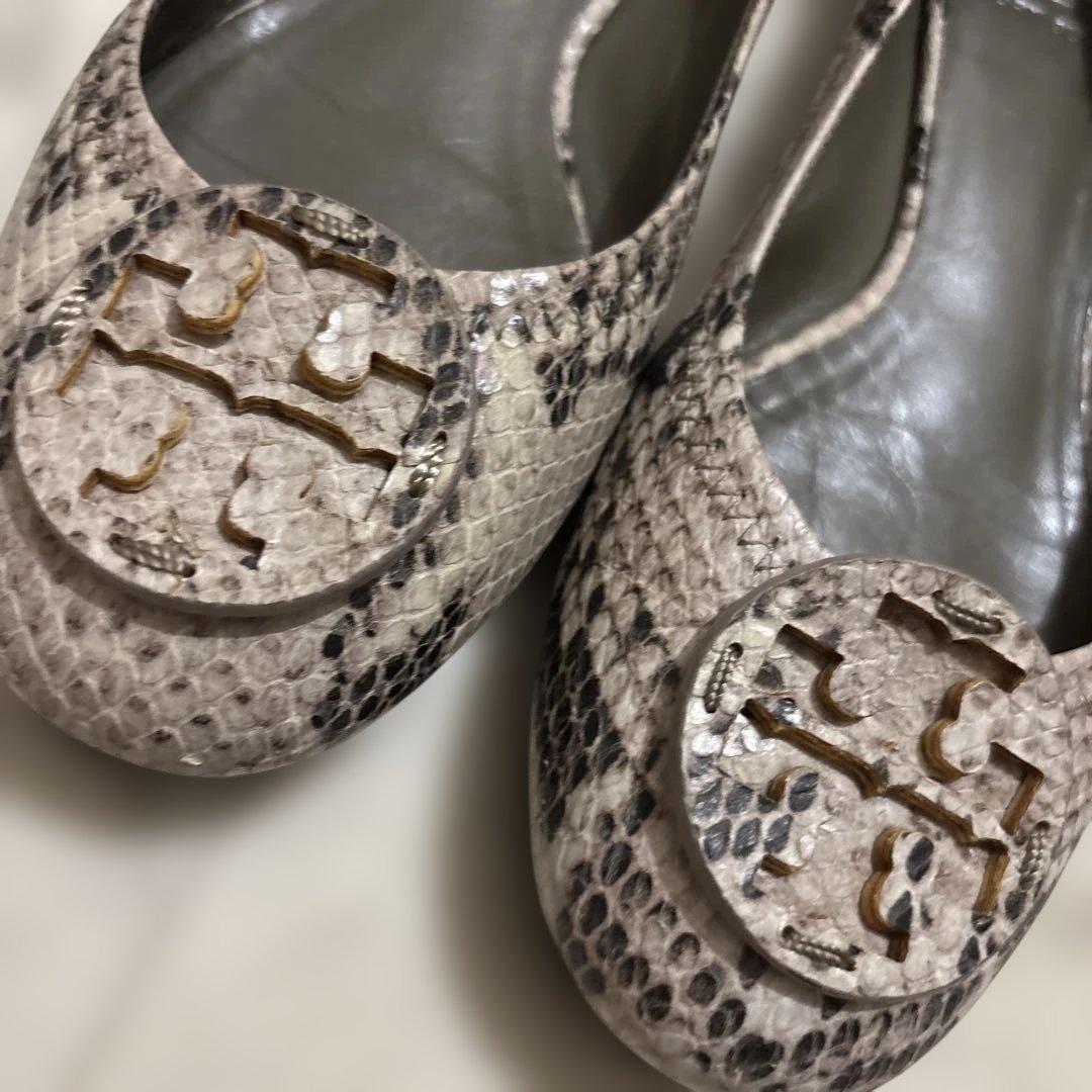 【新品同様✨】トリーバーチ　パイソン柄　フラットシューズ　24cm