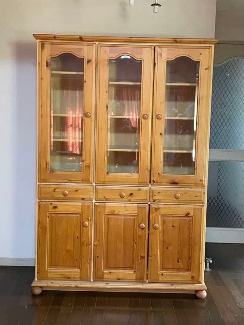 LEGNATEC 木製 ガラス扉 キャビネット 食器棚 カントリー調