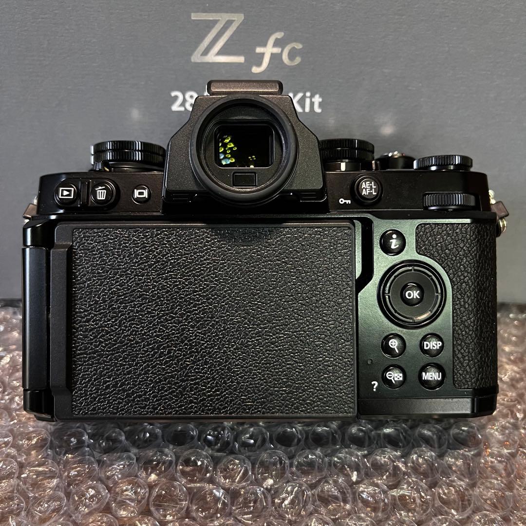 新品並 Nikon Z fc ＆NIKKOR Z 28mm f2.8 おまけ付き