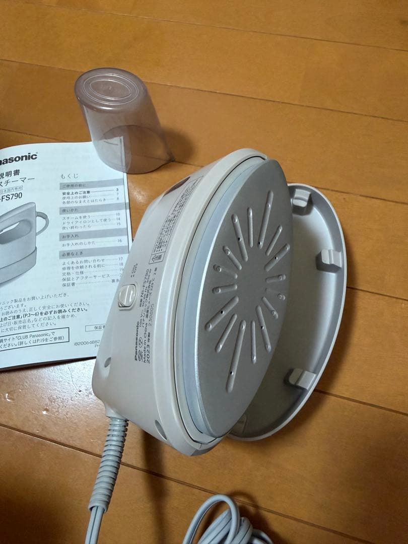 パナソニック 衣類スチーマー NI-FS790