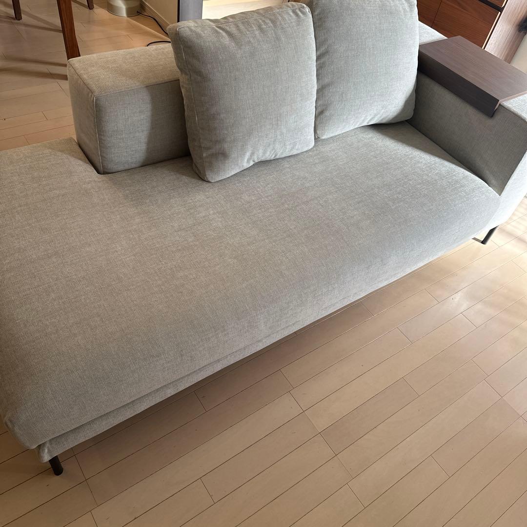 新品同様　NOYES 3人掛けソファ Decibel Standard