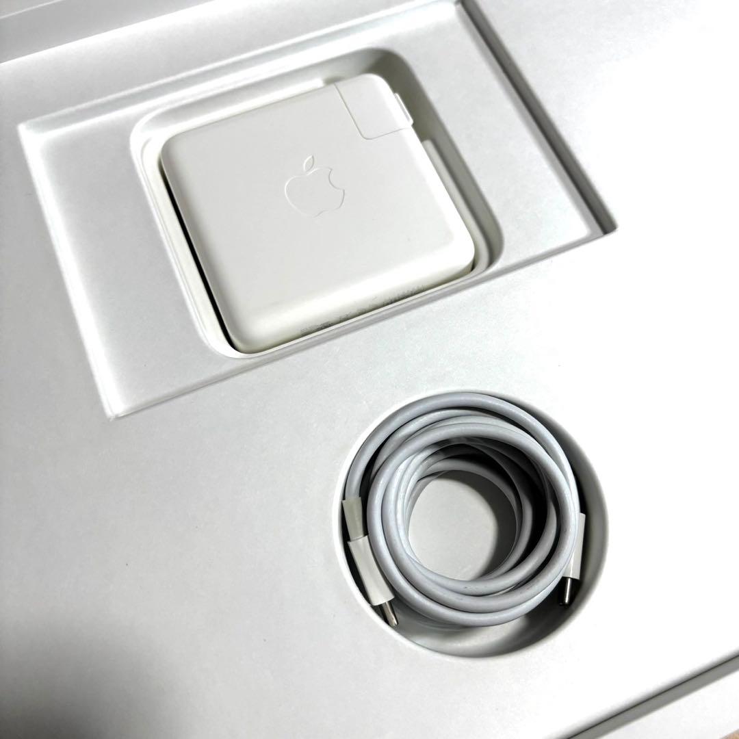 16インチ MacBook Pro intel最終モデル