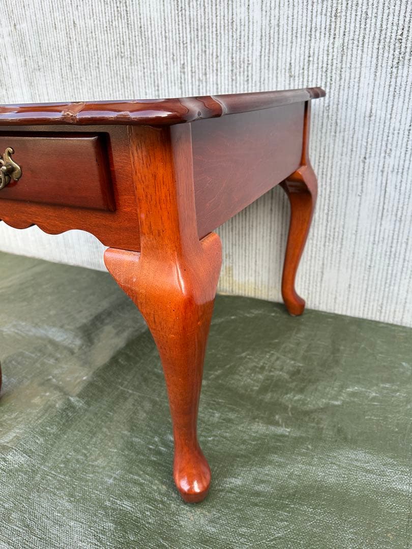 【サイドテーブル】木製　猫足　収納　花台　飾り台　インテリア　綺麗です◎