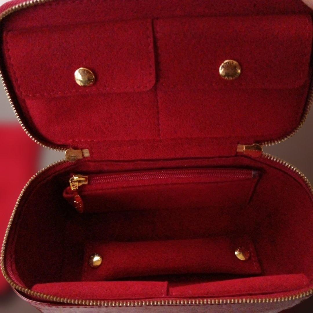 ルイ・ヴィトン　ヴェルニ　赤いエナメルボックス型　ジュエリーケース　小物入れ