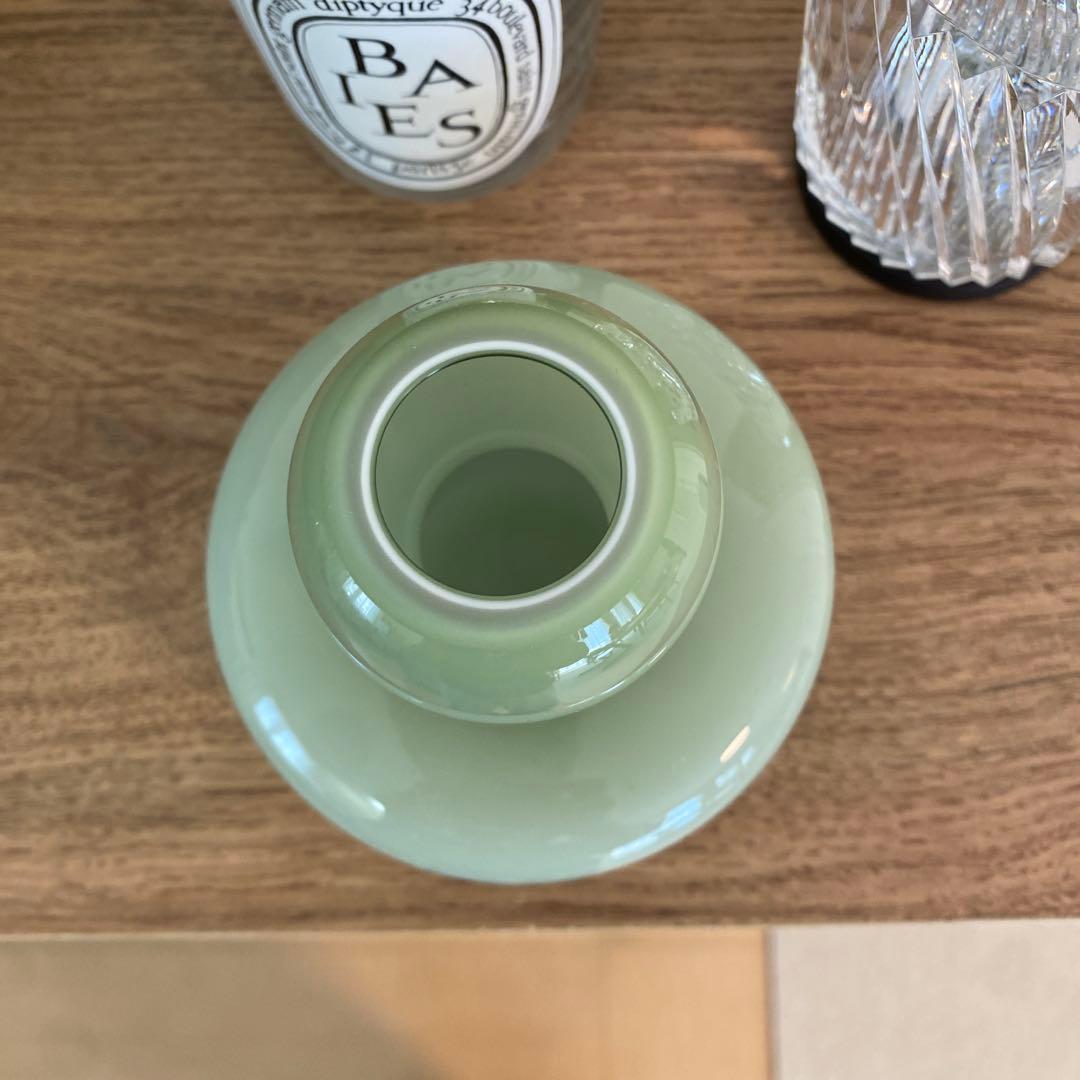 【美品】マリメッコ　marimekkoライトグリーン 丸型花瓶
