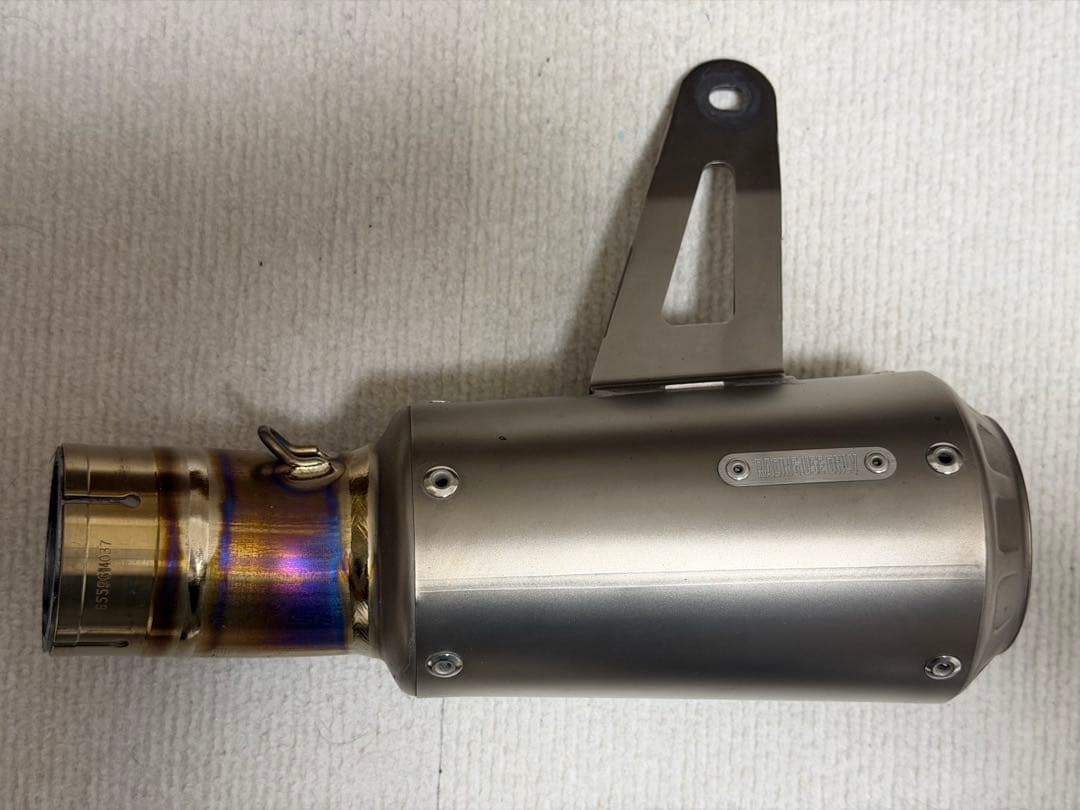 AKRAPOVIC アクラポビッチ　スリップオンマフラー　GSXR1000R