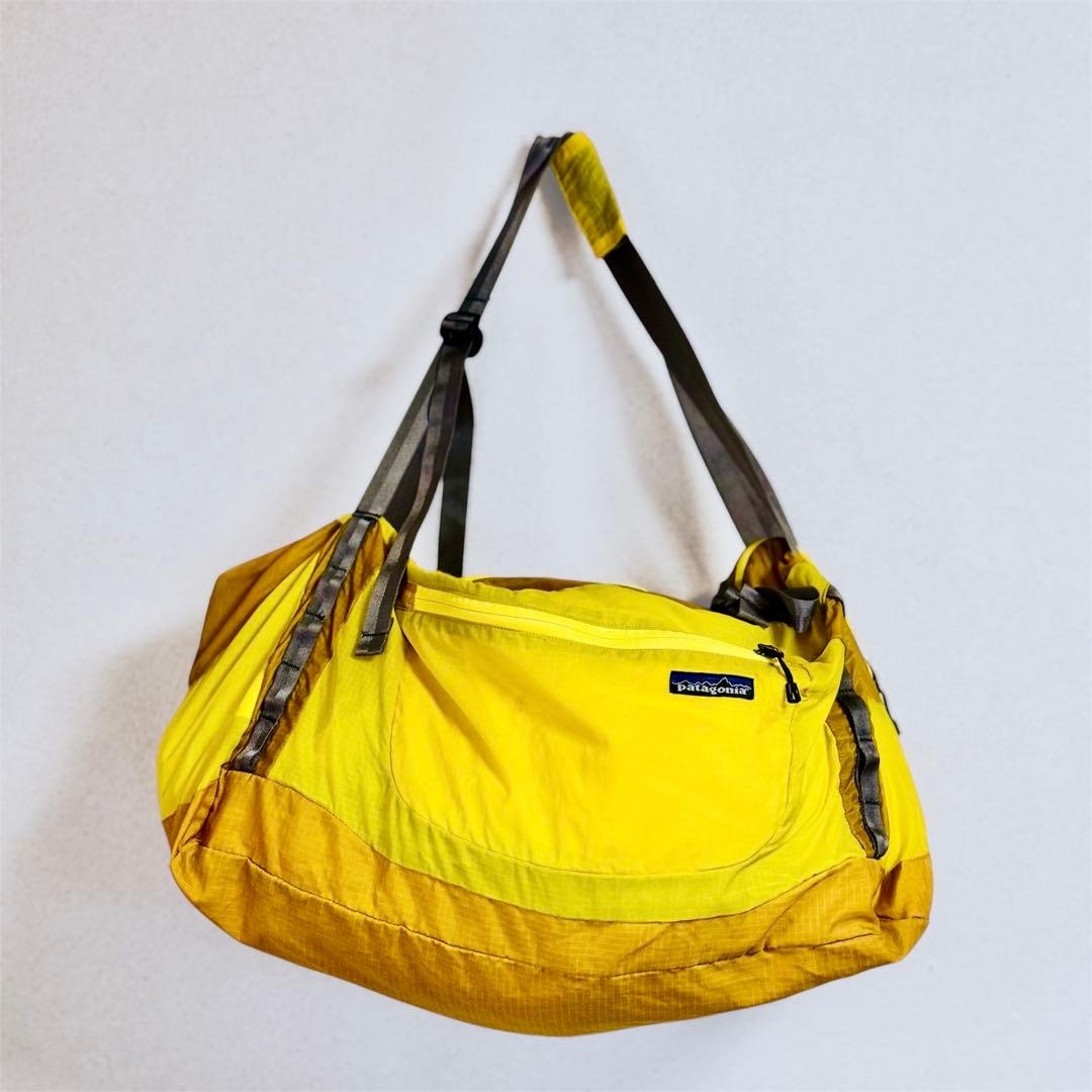Patagonia (パタゴニア) ライトウェイトトラベルダッフル イエロー